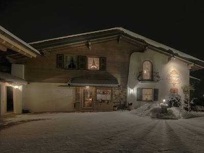 Ganze Ferienwohnung, Ferienwohnungen Elisabeth - Chiemgau Karte - Ferienwohnung Kienberg, 2 Personen, großer Balkonanteil nach Süden, 55 qm in Inzell, Bayerische Alpen