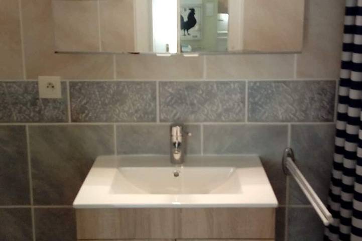 Gîte pour 4 personnes, avec terrasse à Sainte-Hélène-du-Lac - 3