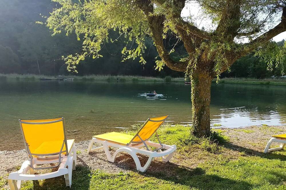 Appartement entier, Appartement 1 pièce 3 personnes in Brusque, Parc naturel régional des Grands Causses