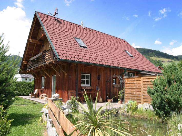 Chalet für 4 Personen, mit Balkon und Terrasse sowie Sauna in der Steiermark