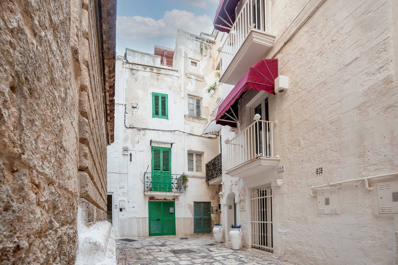 Monolocale intero, Studio 'Carolina 1' con terrazza condivisa, Wi-Fi e aria condizionata in Monopoli, Provincia di Bari