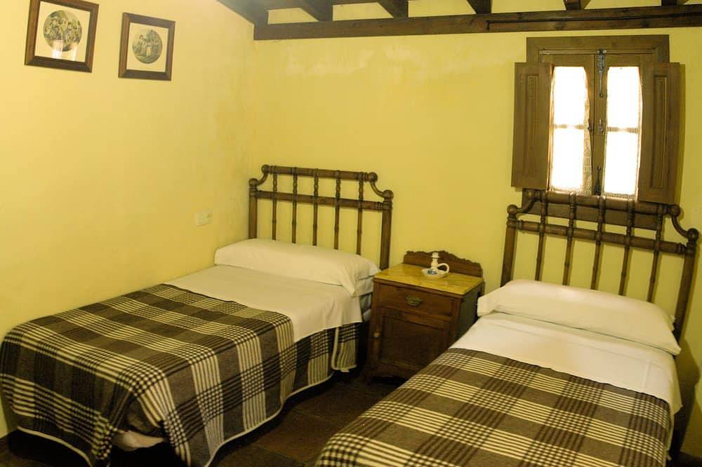 Andalusien, Cadiz, Haus/Finca, mit Flussblick, Wlan, 8-12 Personen, Pool. in Ubrique, Pueblos Blancos