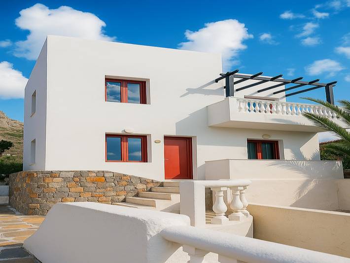 Vakantieappartement voor 8 personen, with Uitzicht op zee and Balkon/Terras as well as Tuin and Uitzicht in Koutouloufari