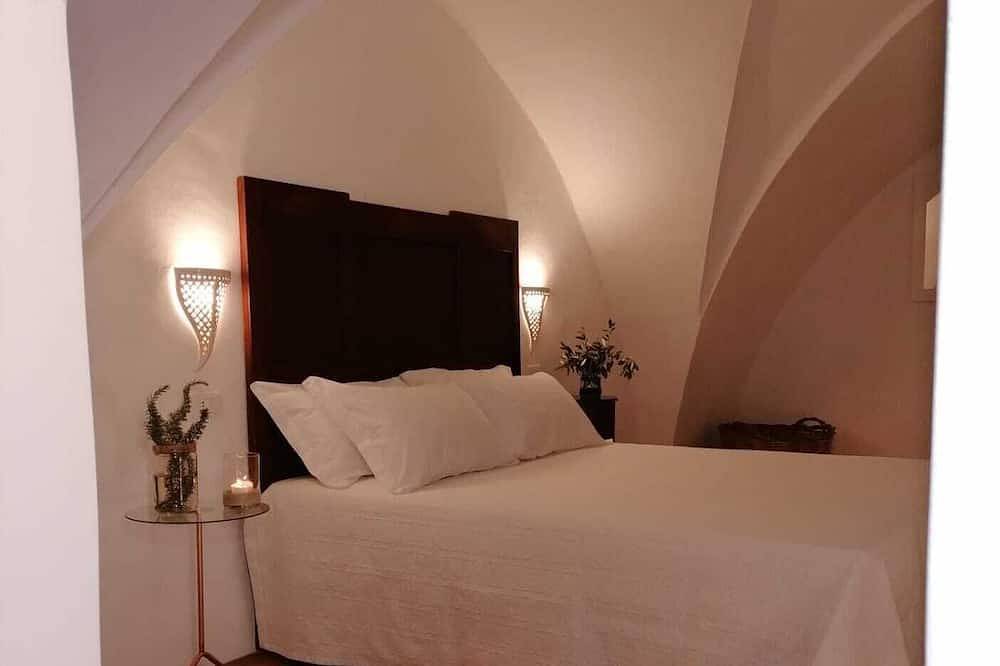 The Room of Felline 102 with Private Garden in Felline, Golf von Tarent