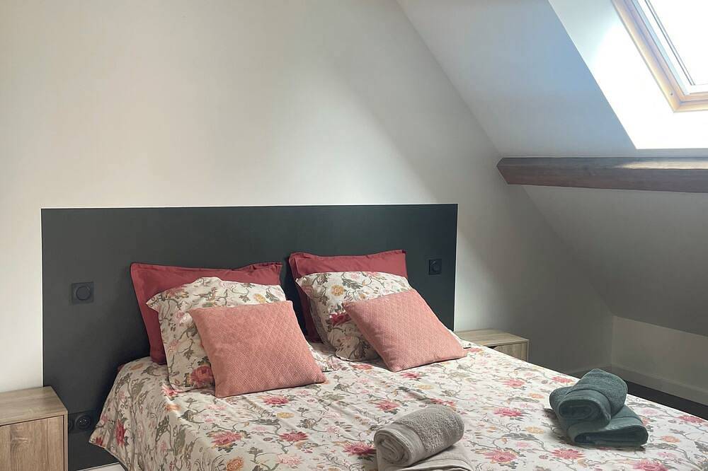 Entire apartment, La faran'dole. Comfortable duplex in Dole, Jura