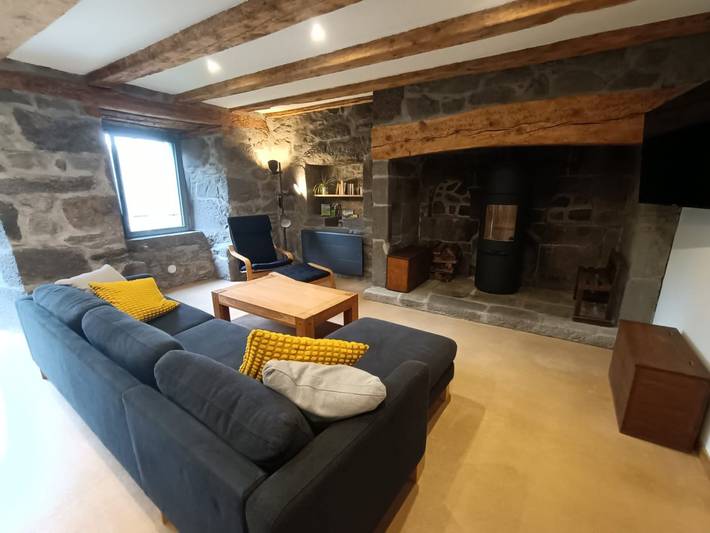 Gîte pour 9 personnes, avec terrasse et jardin, animaux acceptés à Le Claux - 3