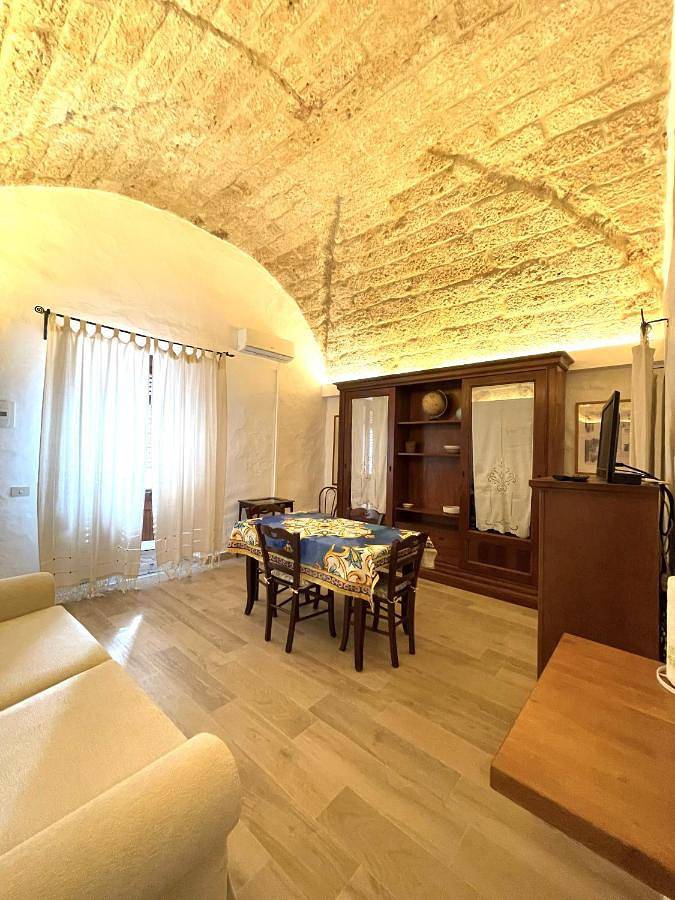 Ferienwohnung für 4 Personen, mit Ausblick und Terrasse in Terrasini - 4