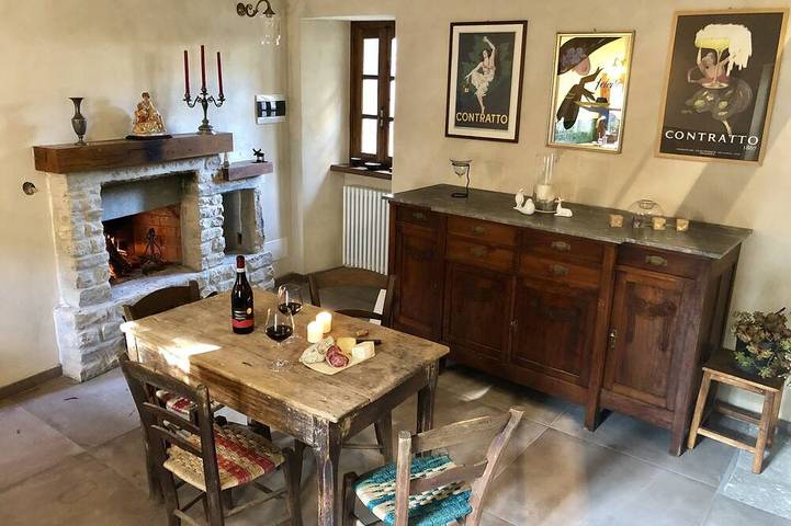 Casa vacanza per 4 persone, con giardino e terrazza in Langhe