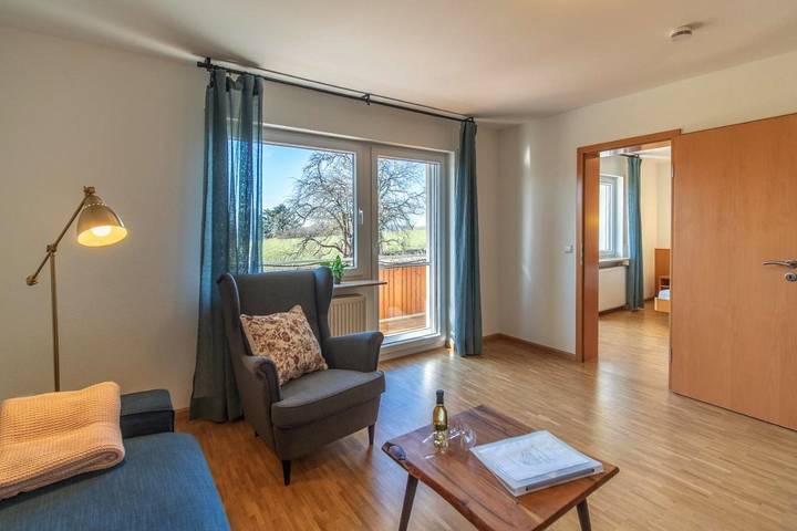 Ferienwohnung für 2 Personen, mit Terrasse und Garten in Schliengen - 4