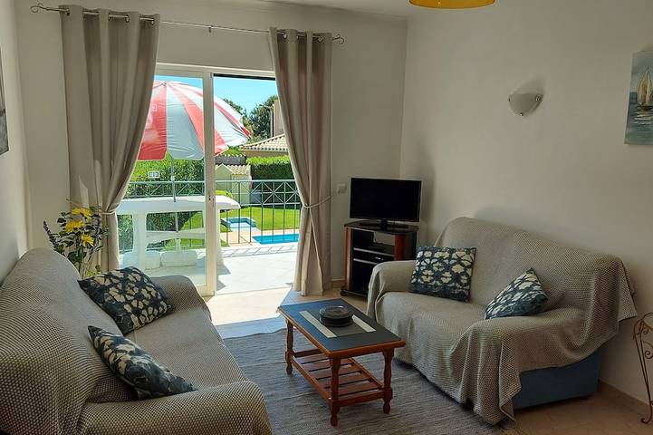 Apartamento de férias para 4 pessoas, com piscina e varanda e ainda jardim - 1