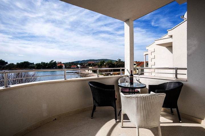 Ferienwohnung für 3 Personen, mit Ausblick und Garten - 1