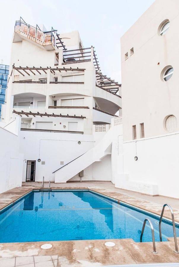 Ferienwohnung für 4 Personen, mit Ausblick und Pool sowie Garten - 1