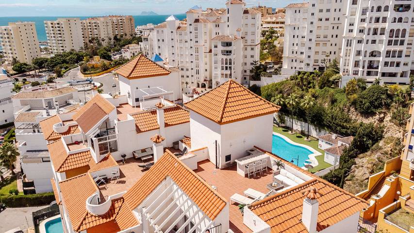 Ganze Wohnung, 34. Estepona Rooftop Sea Views in Puerto Deportivo de Estepona, Estepona