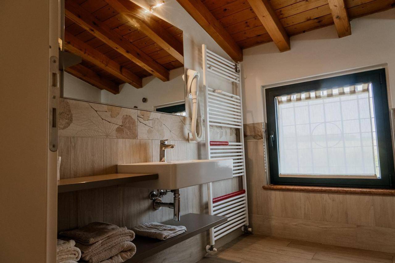 Agriturismo" il glicine bianco" in Monzambano, Provincia di Mantova