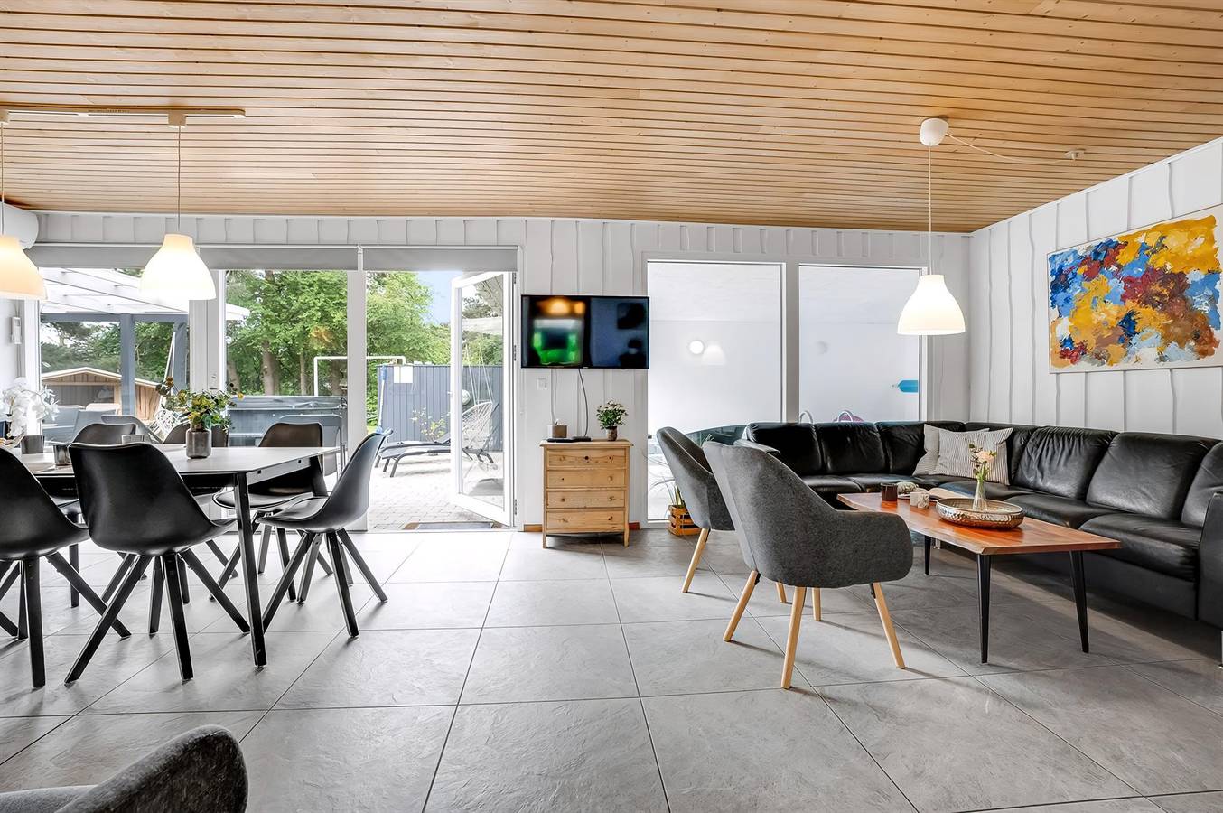 Beautiful home in Rødby w/ Sauna, Wifi and Indoor swimming pool in Rødby, Schwedische Ostsee