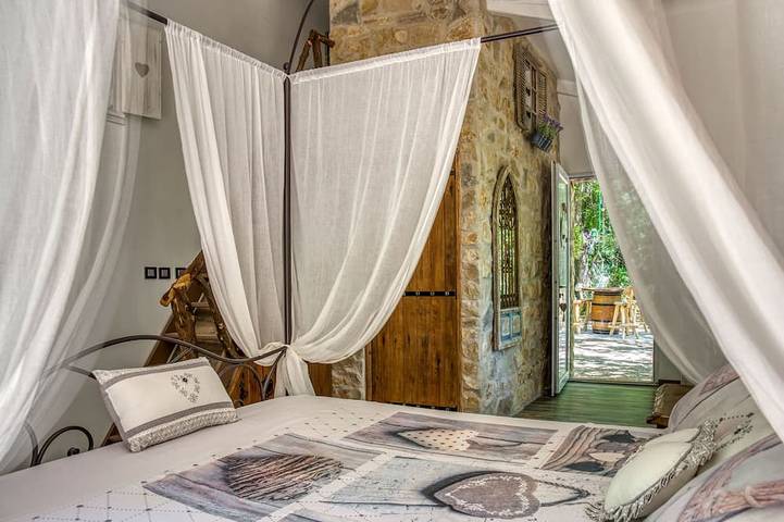 Location de vacances pour 4 personnes, avec jardin à Méounes-lès-Montrieux - 3