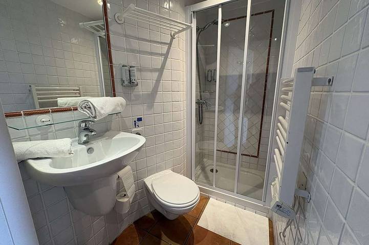 Gîte pour 4 personnes, avec terrasse dans Golf De Fregate - 3