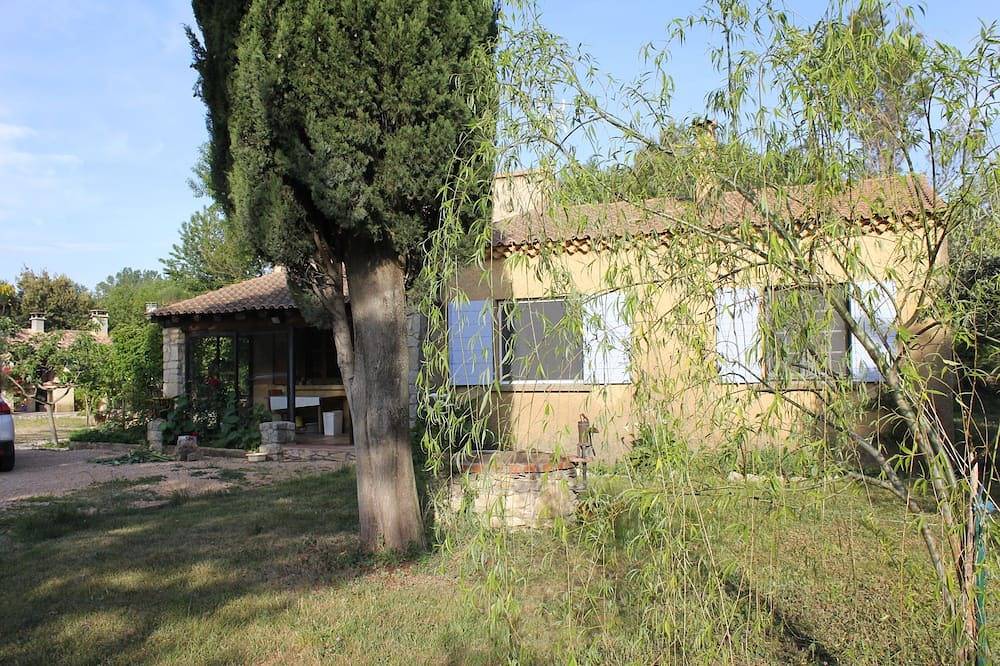 Deux chambres,au calme de la campagne,près d'Avignon. in Saze, Région de Nîmes