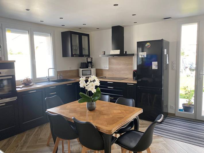 Gîte pour 6 personnes, avec terrasse et jardin