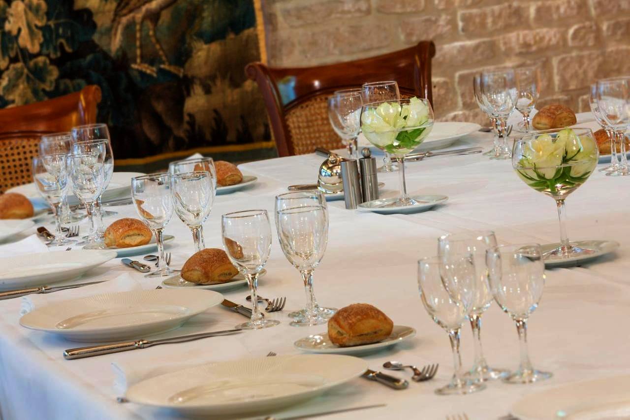 Logis Hôtel Restaurant Le Dauphin et Le Spa du Prieuré in Caen, Région de Caen