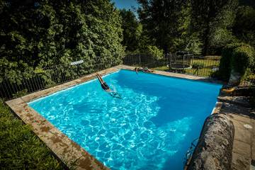Gîte pour 5 personnes, avec jardin ainsi que piscine et terrasse à Sauve