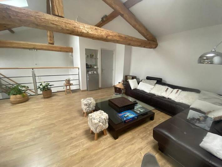 Appartement de vacances pour 2 personnes, avec jardin et vue ainsi que terrasse et piscine dans la Loire - 2