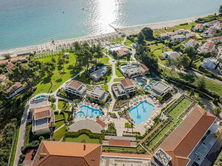 Resort per 4 persone, con Balcone e Idromassaggio nonché Terrazza e Giardino nella Penisola Calcidica