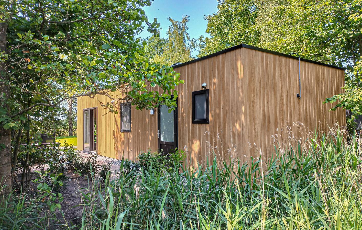 Ferienhaus für 4 Personen mit Garten in Oosterwolde, Friesland