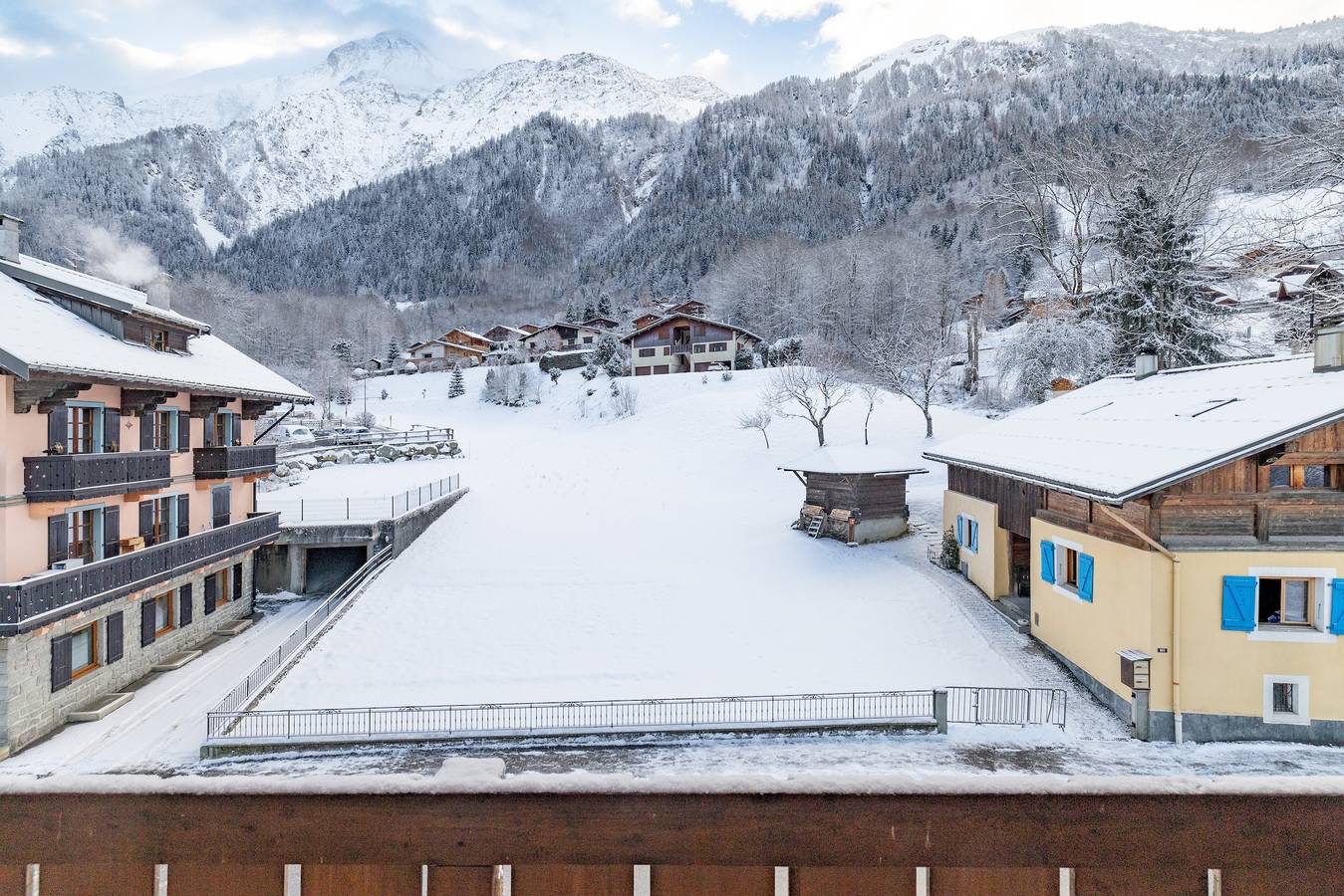 Apartamento entero, Apartamento 'Style Loft Chamonix' con balcón y Wi-Fi in Les Houches, Macizo del Mont Blanc