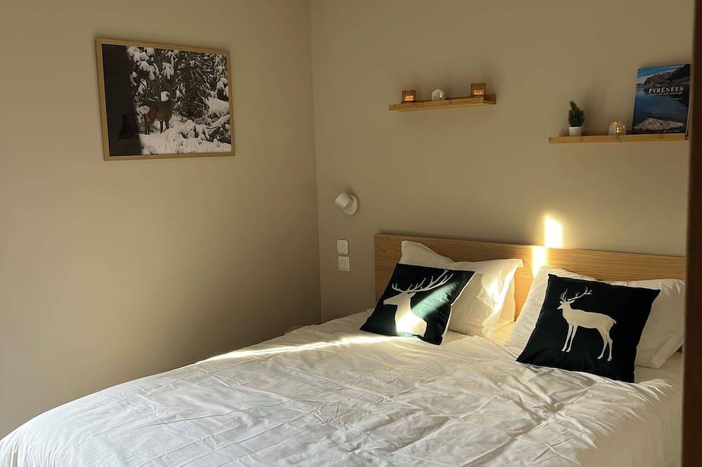 Chalet \" Formi-Lodge \" New and Ultra-Comfort in Formiguères, Pyrénées Orientales in Formiguères, Prades region