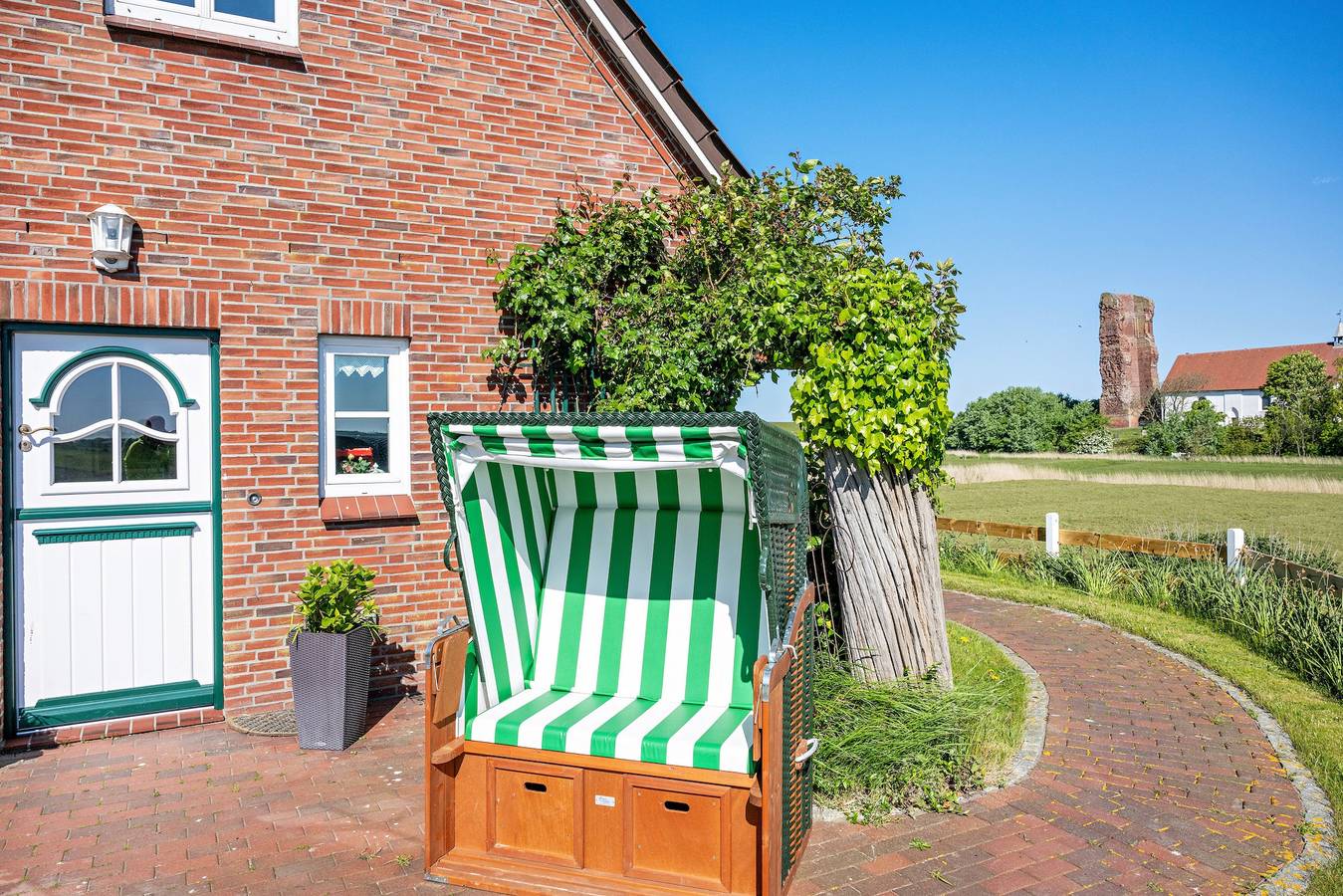Ganze Wohnung, Ferienwohnung 'Inselblick' mit Panoramaaussicht  in Pellworm, Nordfriesland