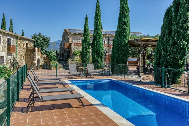 Maison de campagne pour 18 personnes, avec Jardin dans Mollet de Peralada, Pyrénées catalanes