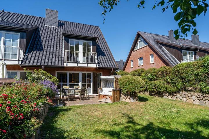 Ferienhaus für 6 Personen, mit Balkon und Terrasse sowie Garten