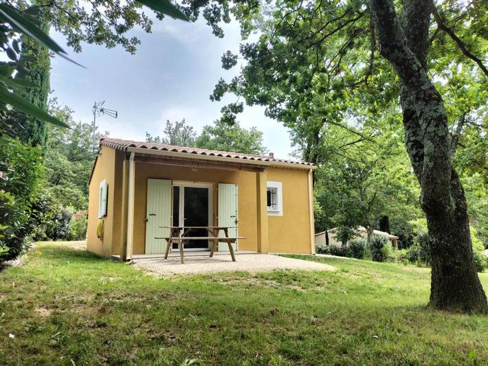 Location de vacances pour 4 personnes, avec jardin et piscine à Valaurie - 2