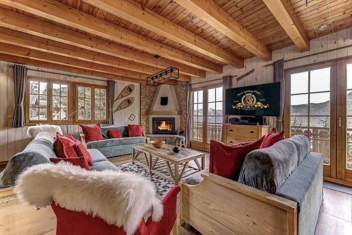 Gîte pour 12 personnes, avec sauna ainsi que terrasse et jardin, animaux acceptés à Riddes - 2