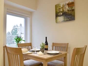 Log Cabin for 2 People in Fife region, Lowlands, Photo 3