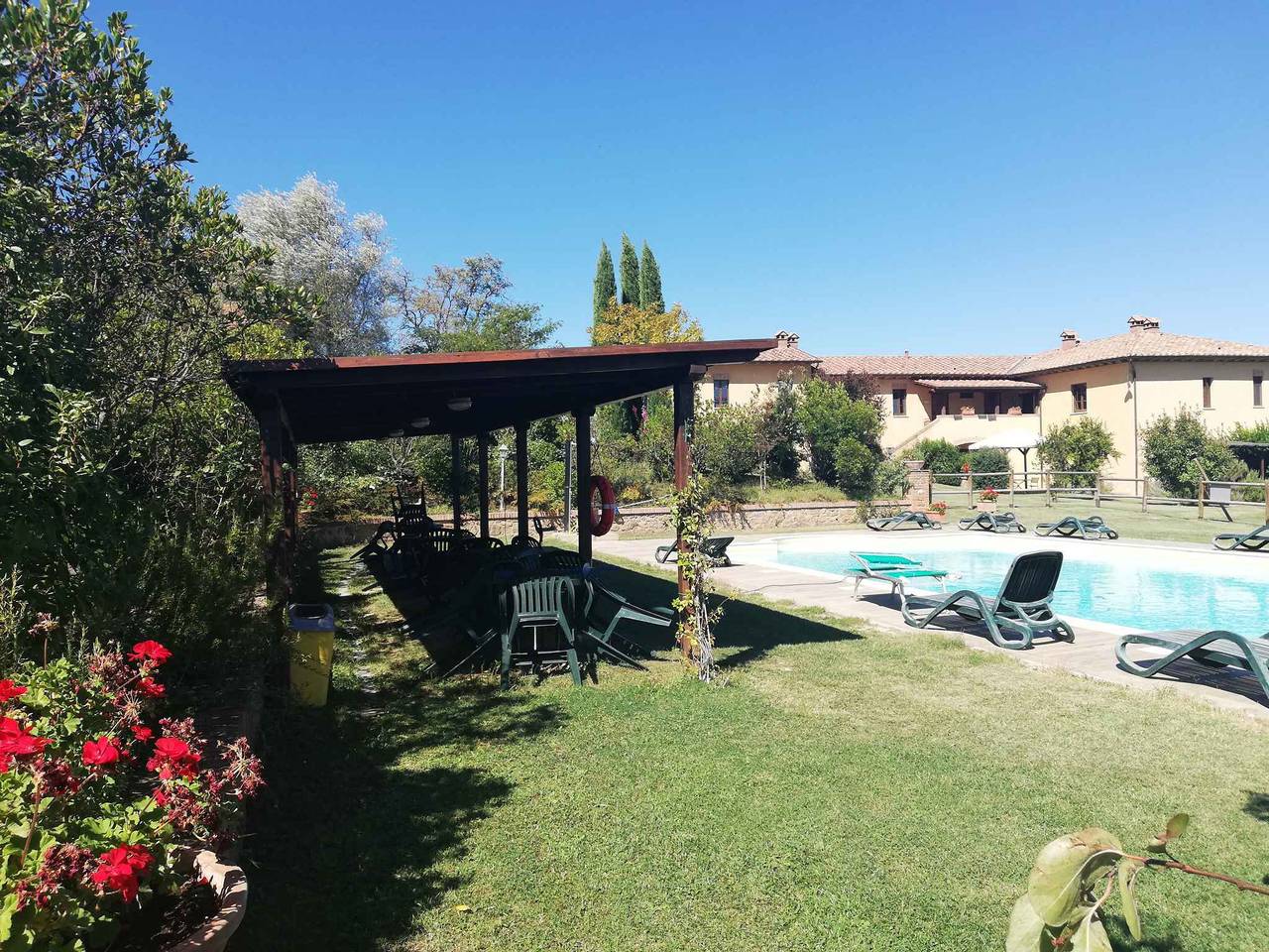 Ganze Ferienwohnung, Ferienwohnung mit Pool und Blick ins Tal in Asciano, Siena Provinz