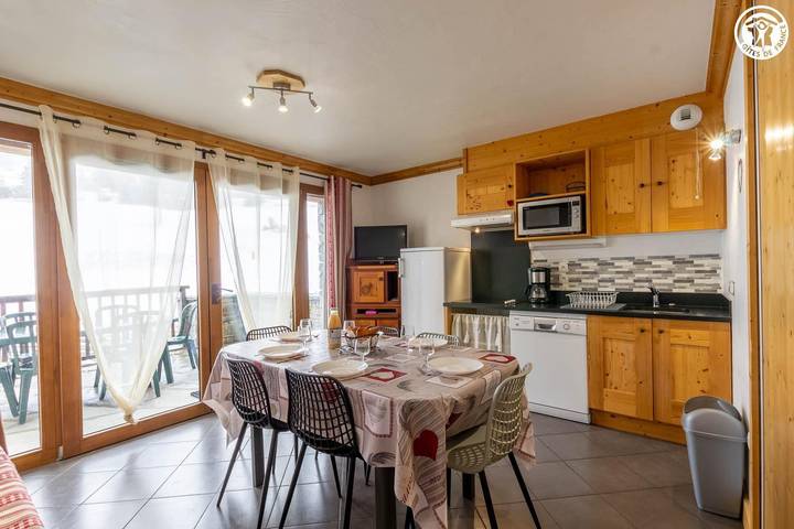 Gîte pour 6 personnes, avec terrasse