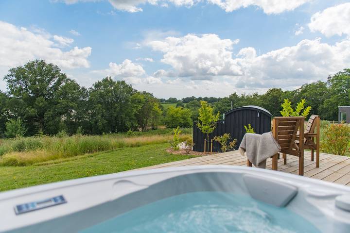 Cottage for 3 people, with Hot tub in Tenterden