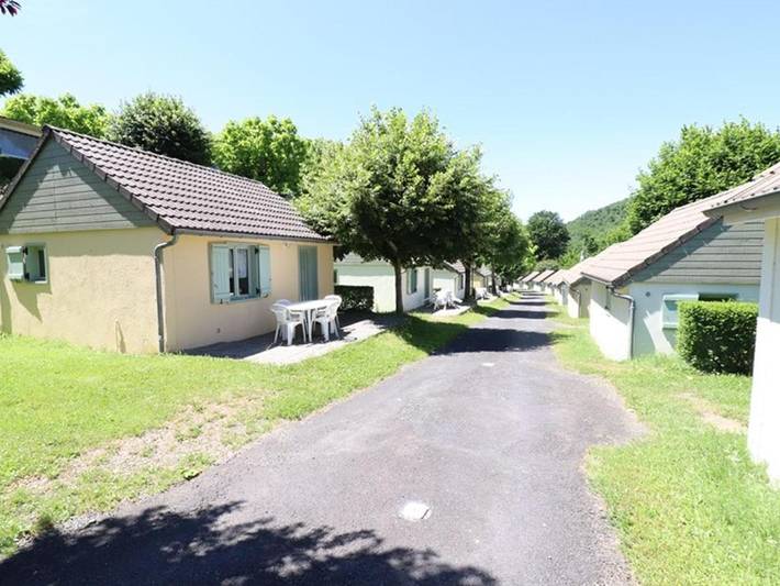 Location de vacances pour 4 personnes, avec terrasse à Arnac