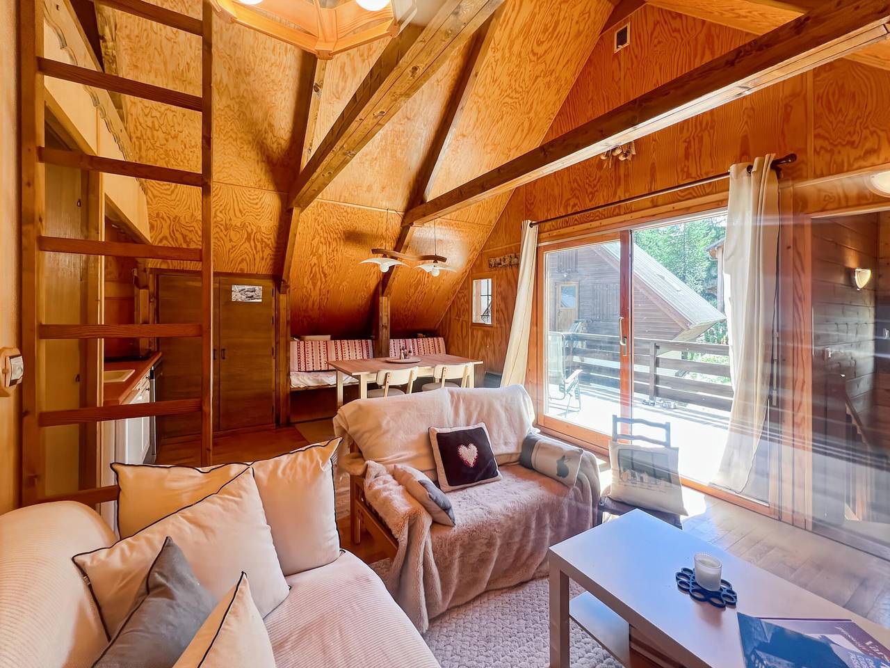 Chalet familial 6 pers à Vars - Animaux, vue montagne, parking in Vars, Région de Briançon