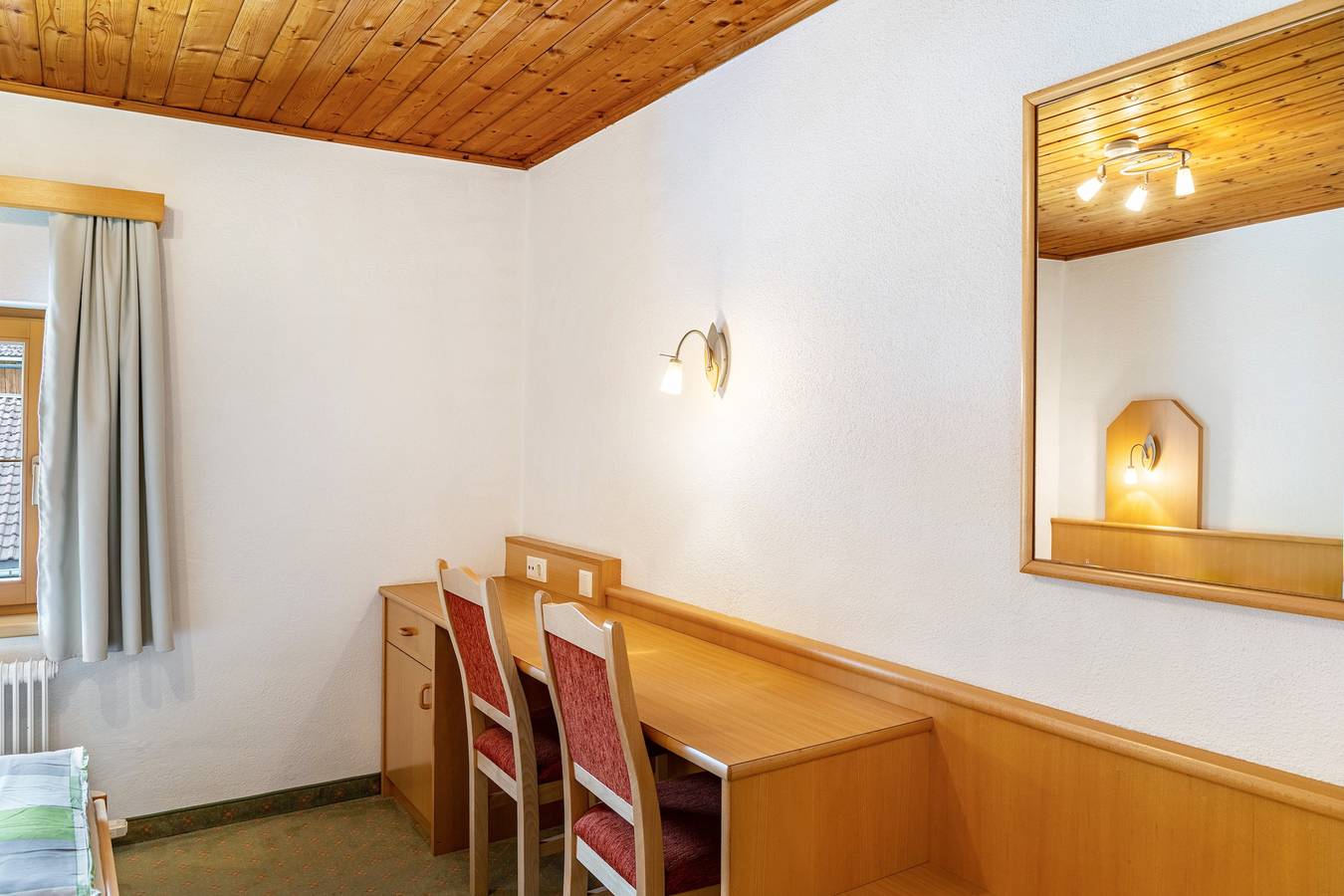Room '7' with Mountain View, Shared Terrace and Wi-Fi in Hopfgarten im Brixental, Kaiser mountains