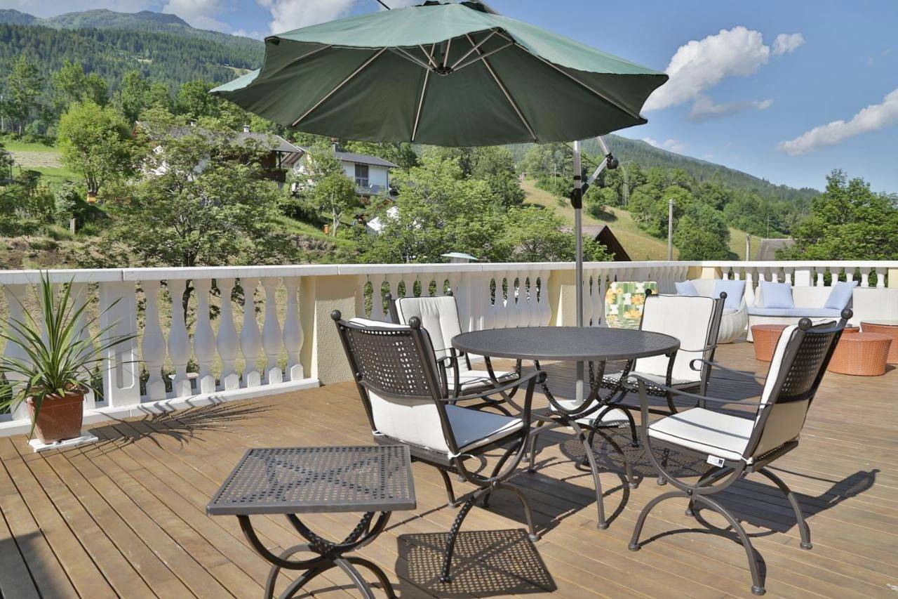 Ganze Wohnung, Garten- & Loggia-Appartement Herrenhaus in Kreuzeckgruppe, Dellach im Drautal