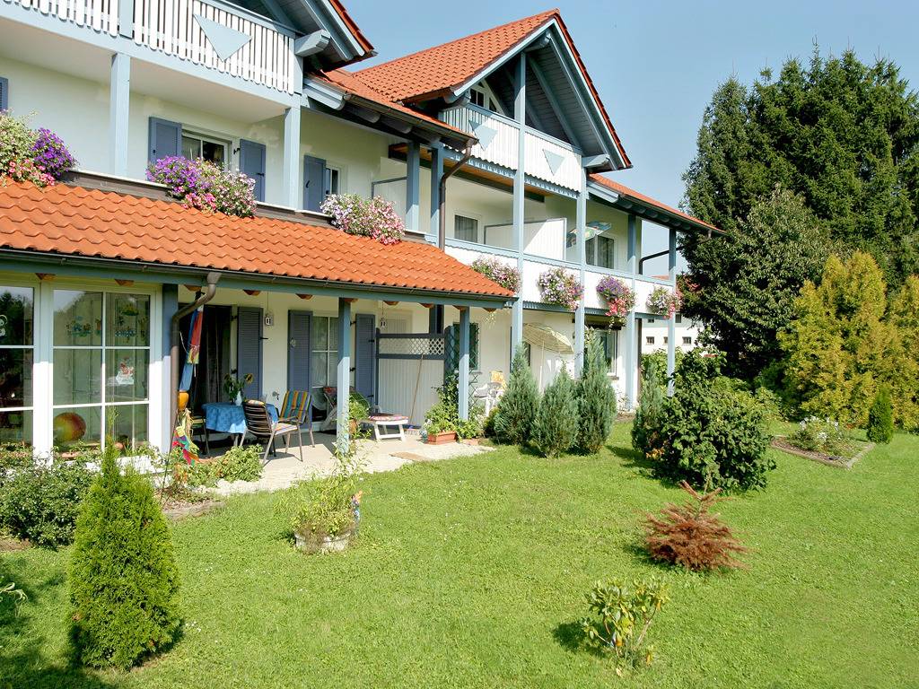Landhaus Brummer - Doppelzimmer 1 in Bad Birnbach, Bayerische Golf und Thermenland