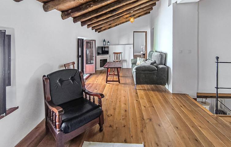 Appartement confortable avec piscine et cheminée - à 400 m du centre-ville in Castilblanco de los Arroyos, Province de Séville