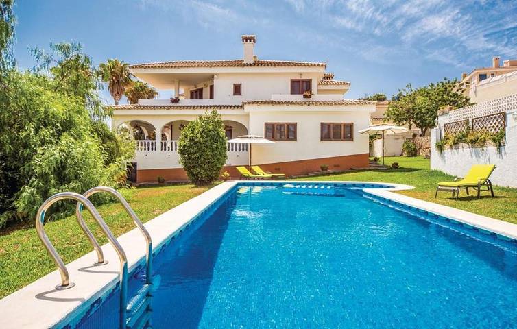 Chalet para 8 personas, con jardín además de vistas y piscina en Oropesa del Mar