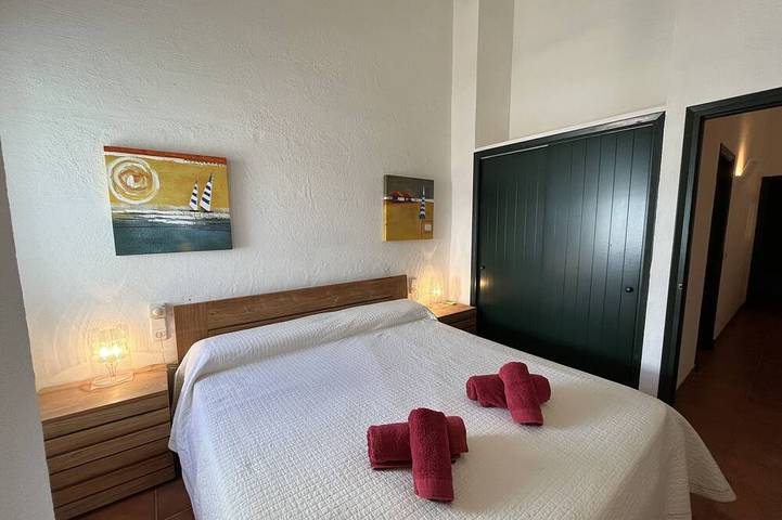 Superb house in quiet area 100 m far from the sea in Fornells, Es Mercadal