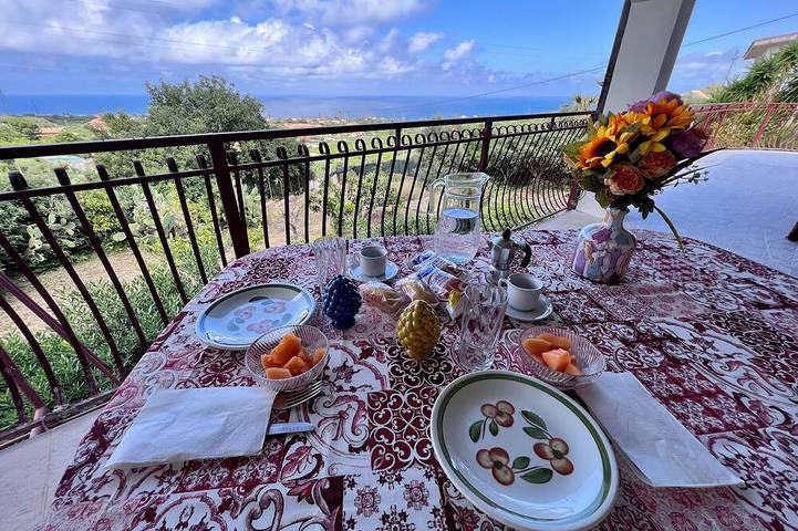 Villa pour 6 personnes, avec Balcon ainsi que Jacuzzi et Jardin à Trabia