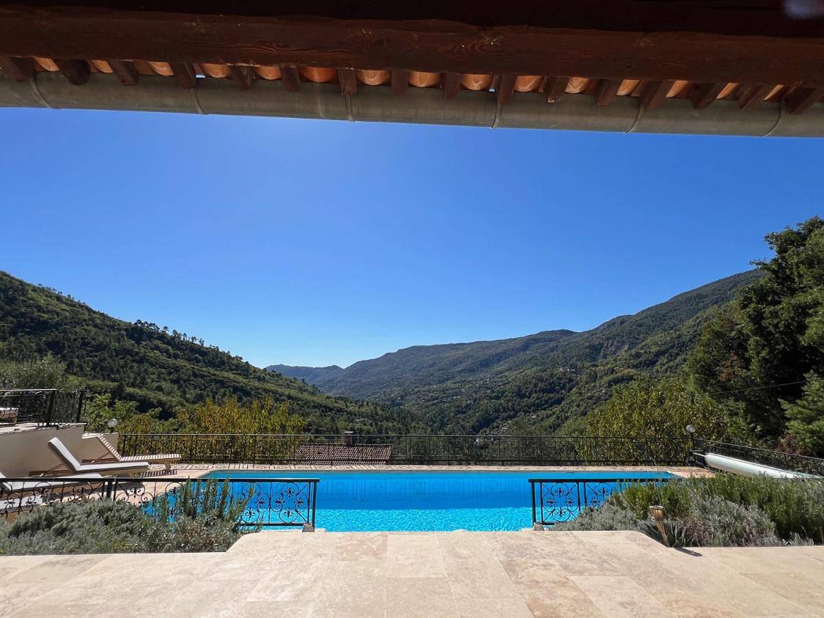 Côte 'd Azur - Beautiful Villa With Private Pool in Coaraze, Côte méditerranéenne (France)