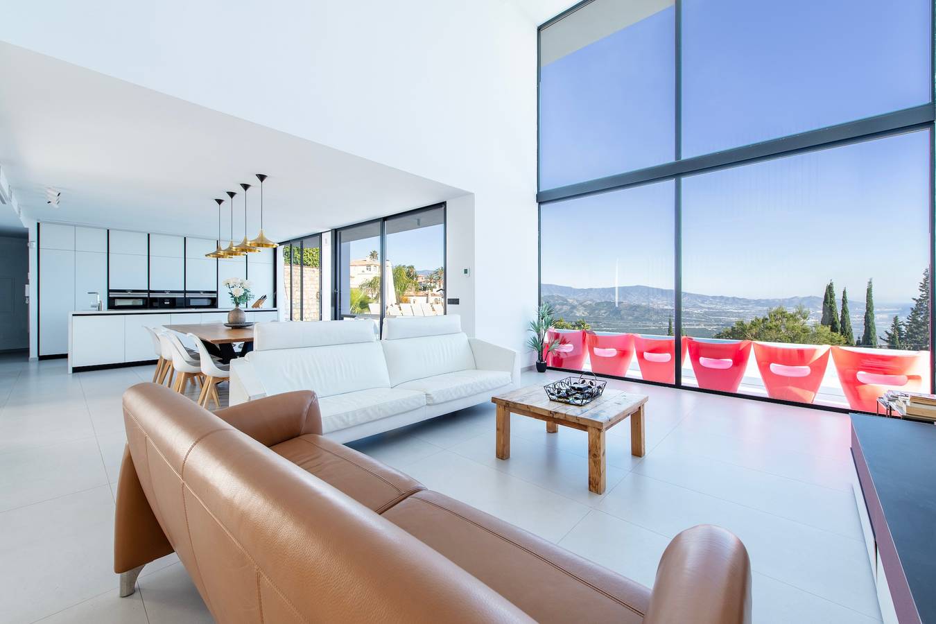 Luxurious Villa Oro with Infinity Pool and Panoramic View in Monte de los Almendros, Salobreña